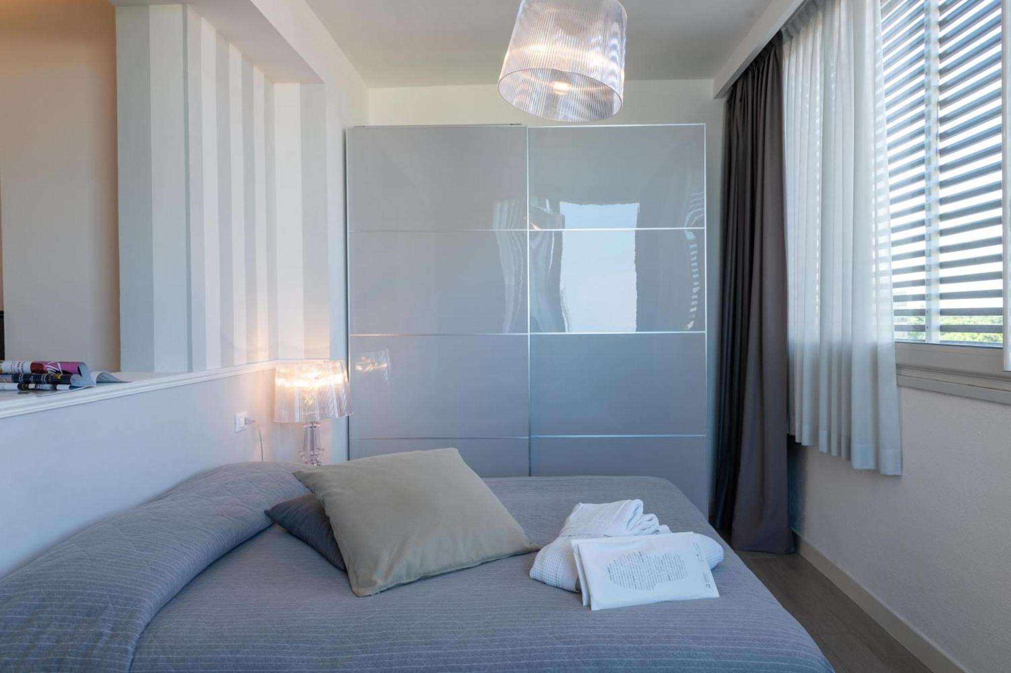 Perla Verde Hotel Милано Мартима Екстериор снимка