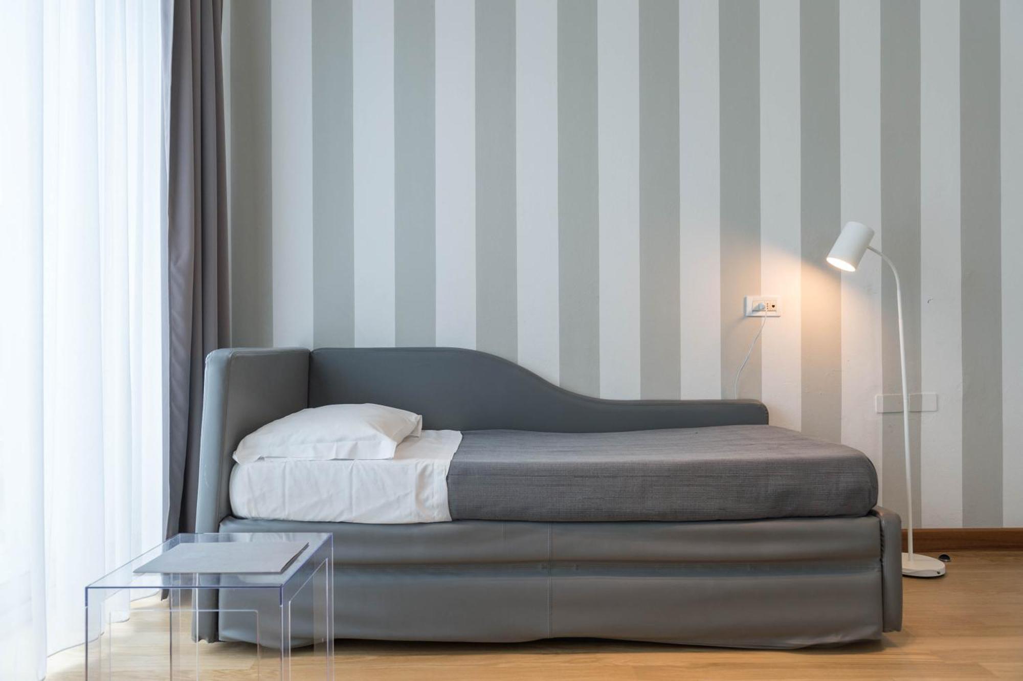 Perla Verde Hotel Милано Мартима Екстериор снимка