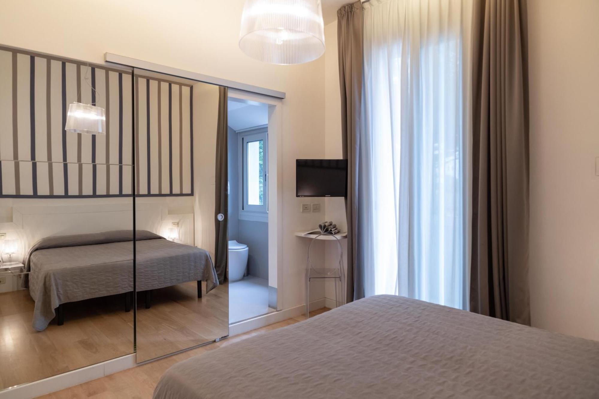 Perla Verde Hotel Милано Мартима Екстериор снимка