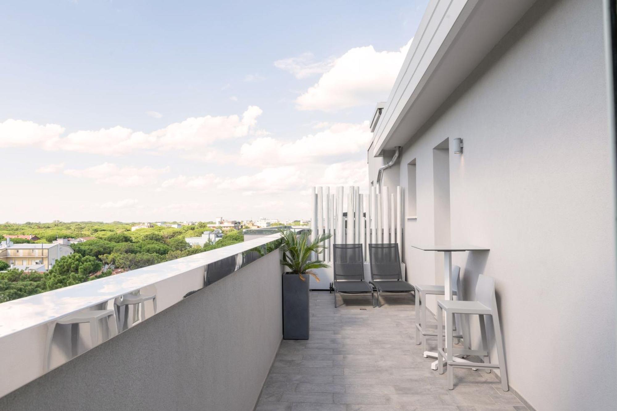 Perla Verde Hotel Милано Мартима Екстериор снимка
