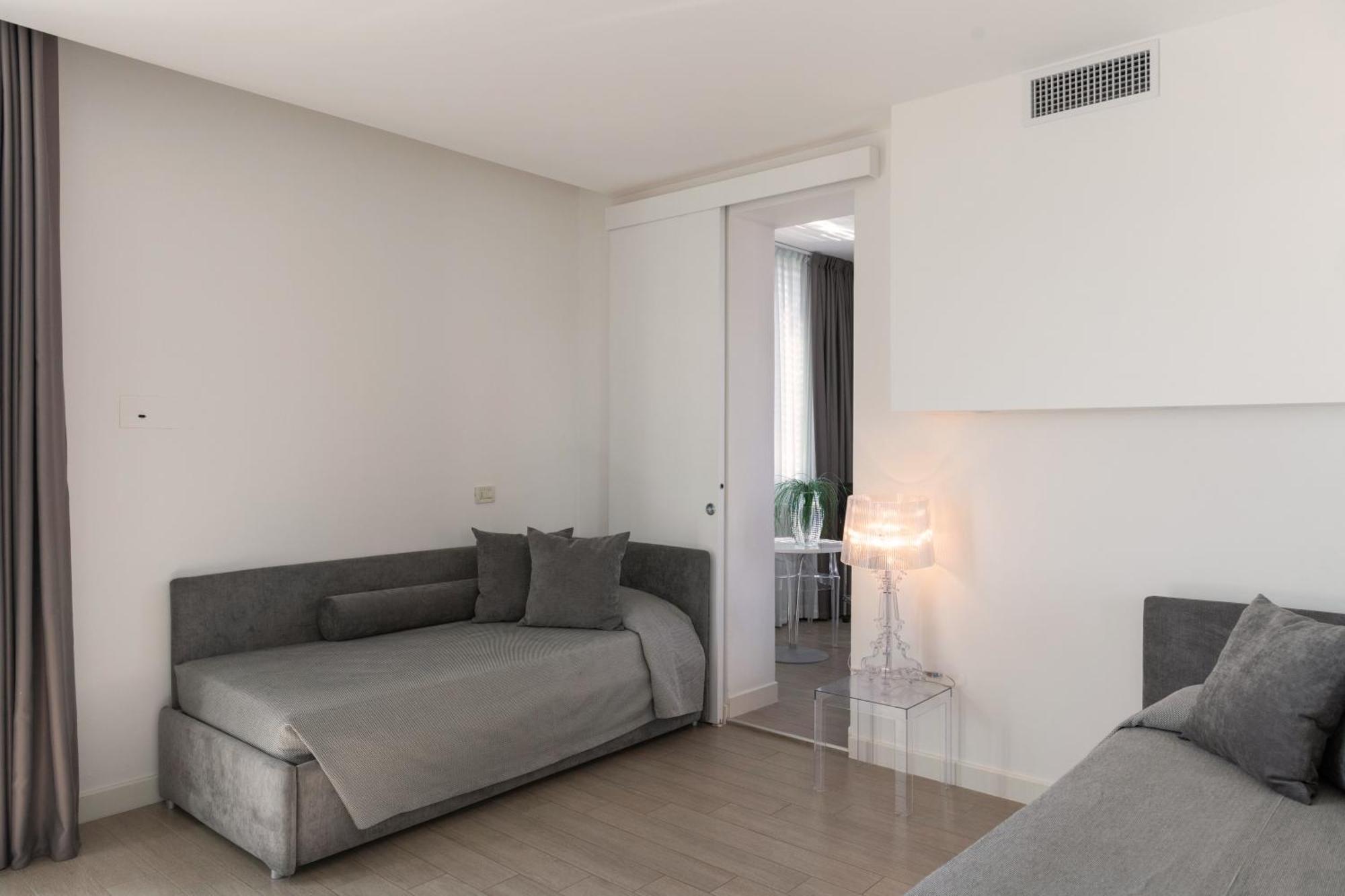 Perla Verde Hotel Милано Мартима Екстериор снимка