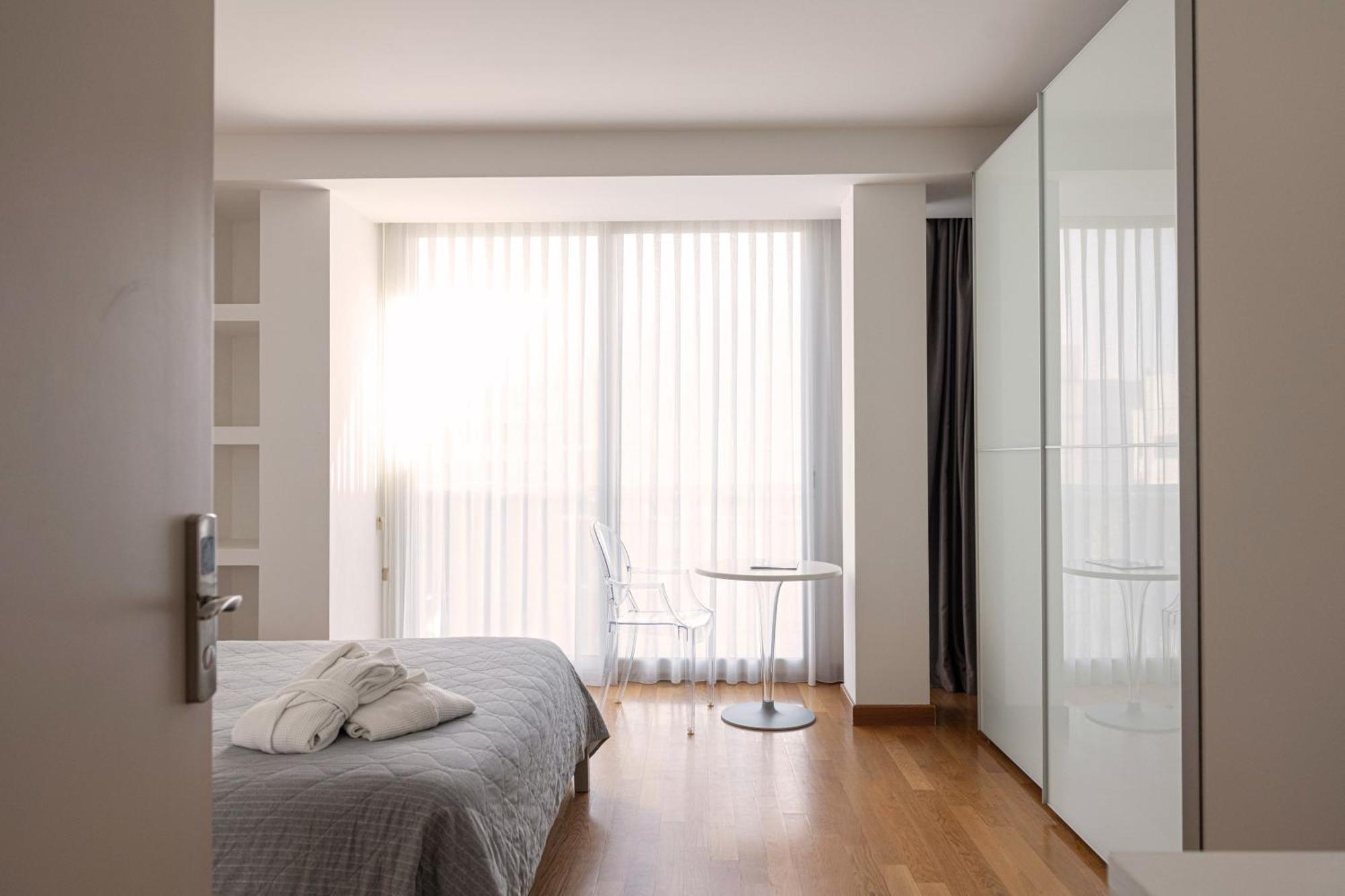 Perla Verde Hotel Милано Мартима Екстериор снимка