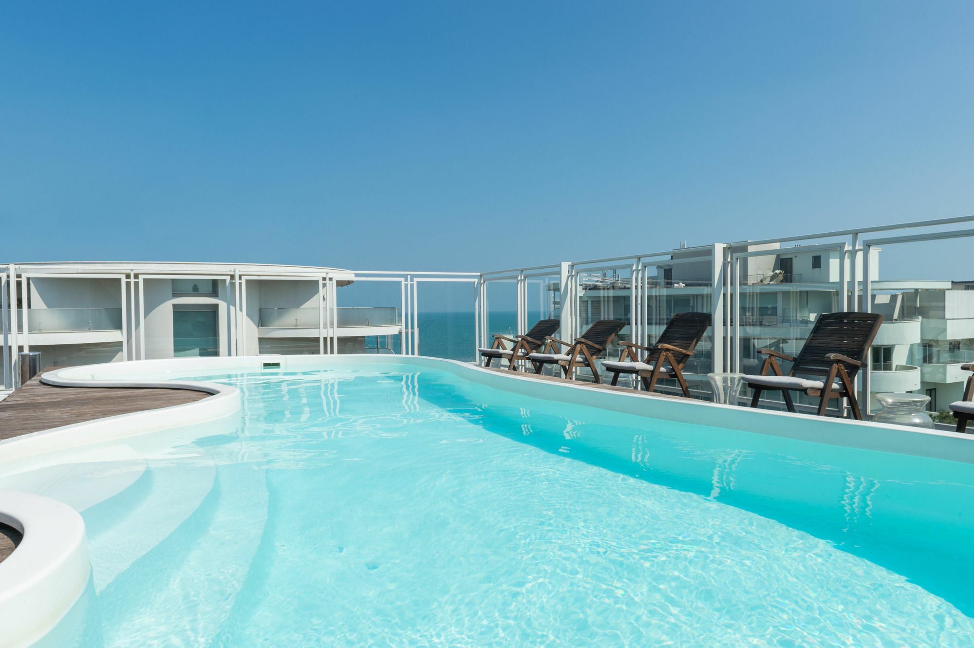 Perla Verde Hotel Милано Мартима Екстериор снимка